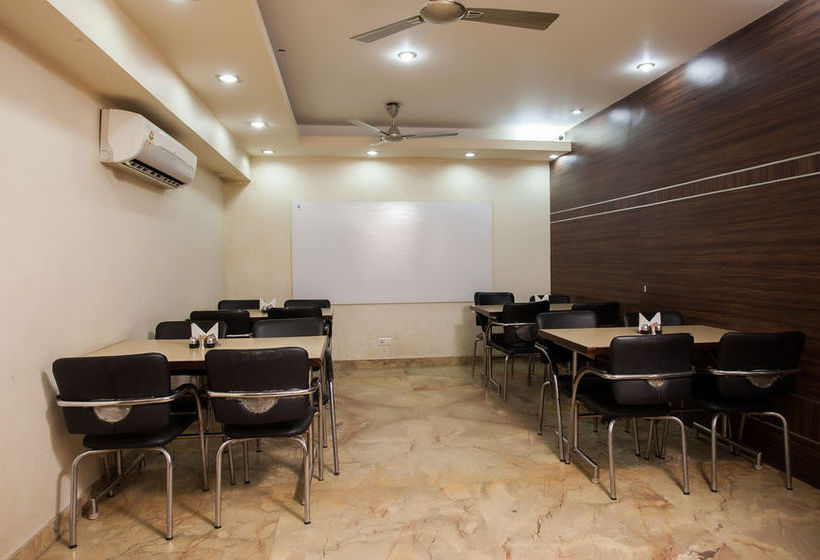 Hotel Sun Villa Gurgaon 1