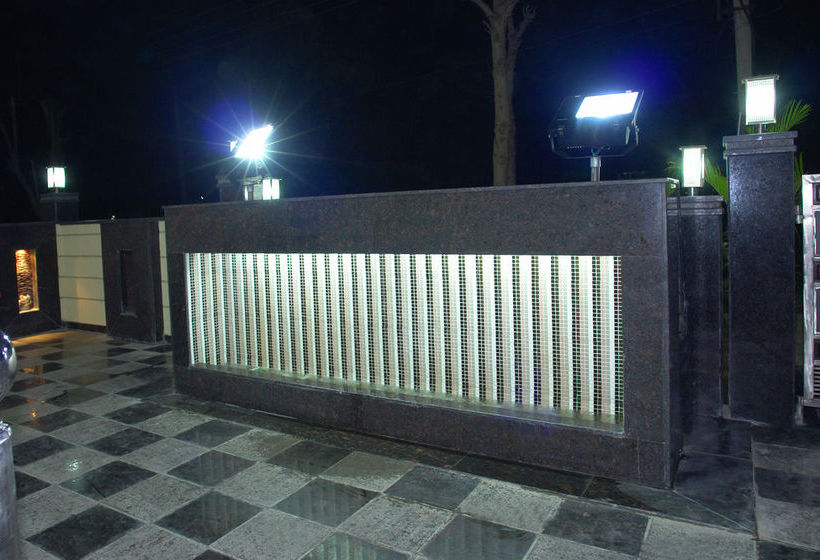 Hotel Sun Villa Gurgaon 15