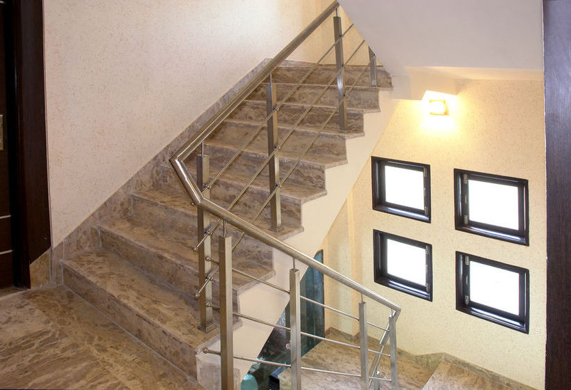 Hotel Sun Villa Gurgaon 17