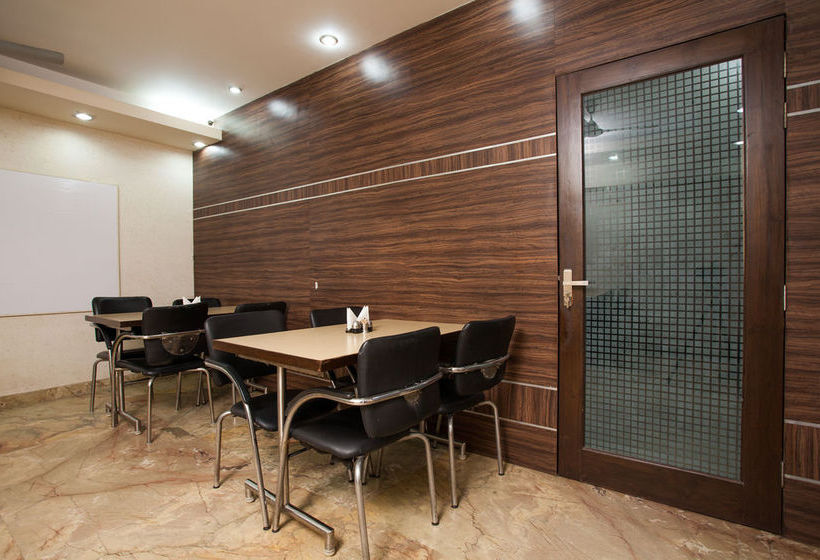 Hotel Sun Villa Gurgaon 4