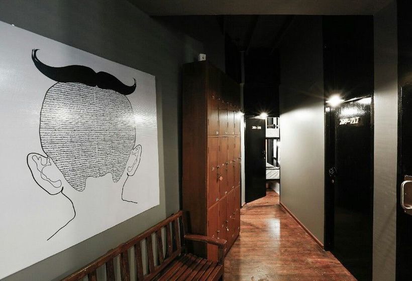 Bangkok Bed And Bike Hostel 8