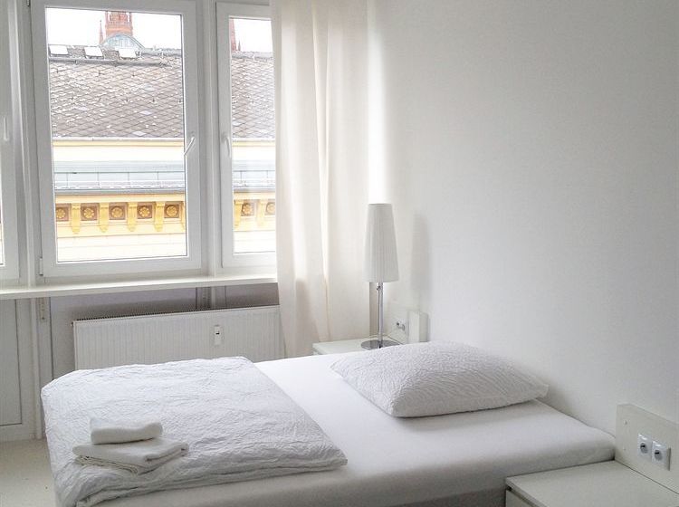 Business Hostel Wiesbaden One 6