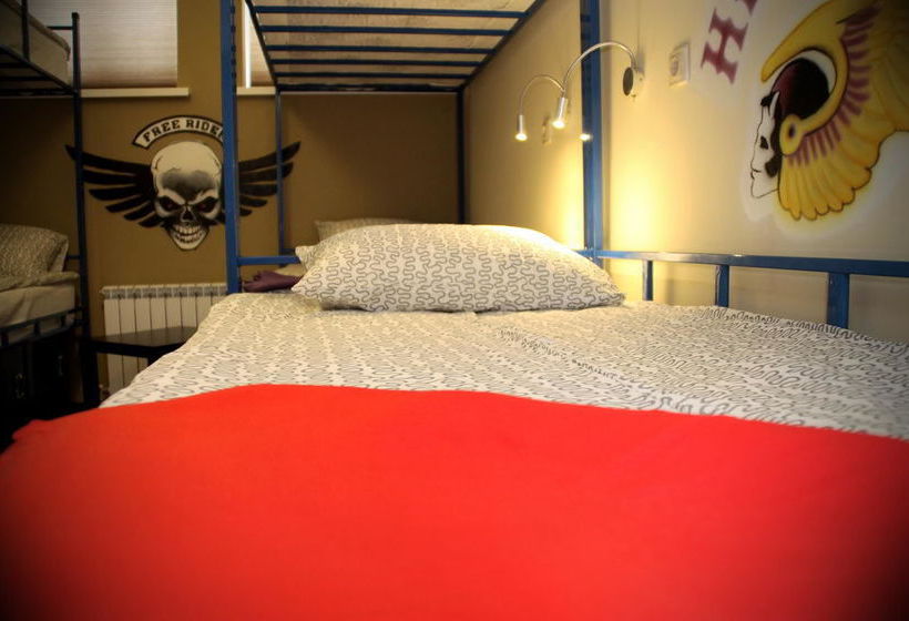 Club Best Days Hostel 17