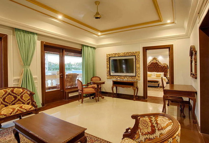 Hotel Regency Lagoon Resort 15