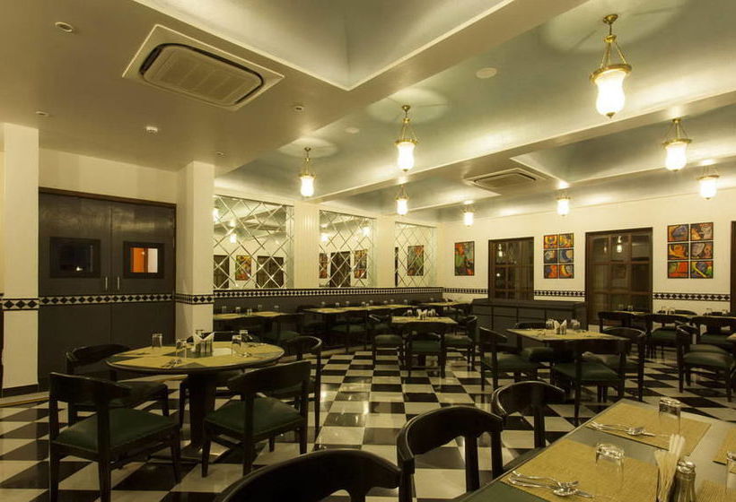 Hotel Regency Lagoon Resort 7