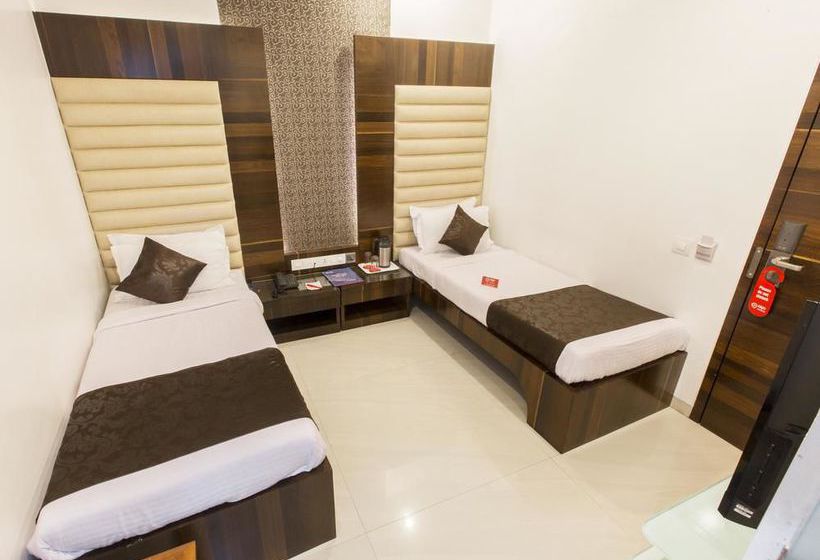 Hotel Oyo Premium Mumbai Colaba Causeway 20