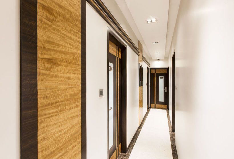 Hotel Oyo Premium Mumbai Colaba Causeway 8