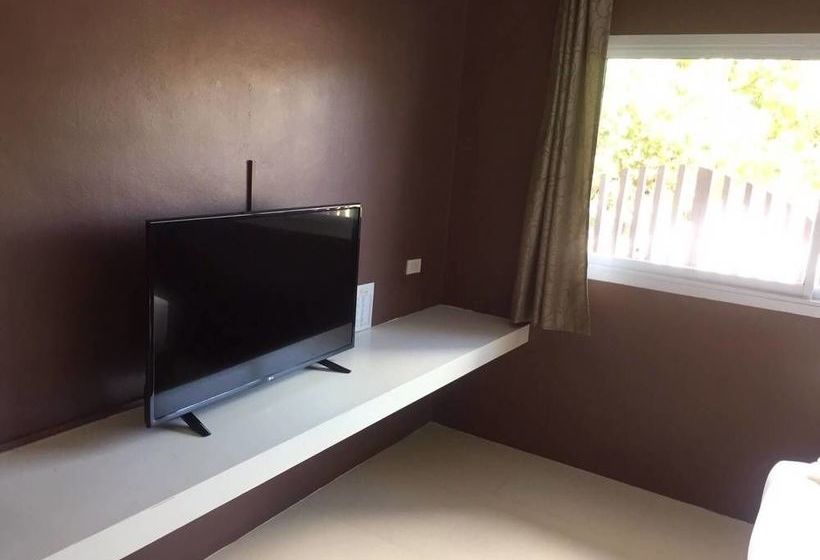 V2 Seagate Hip Hotel 8