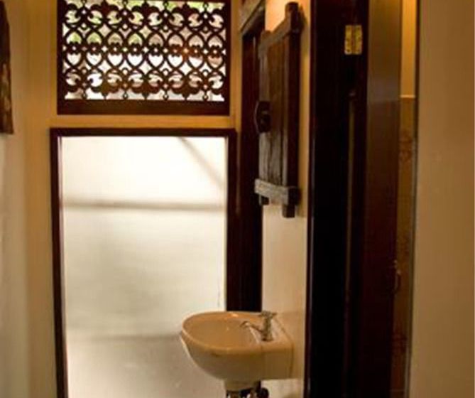 Yha Bangkok Airport Hostel 16