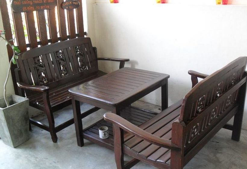 Yha Bangkok Airport Hostel 18