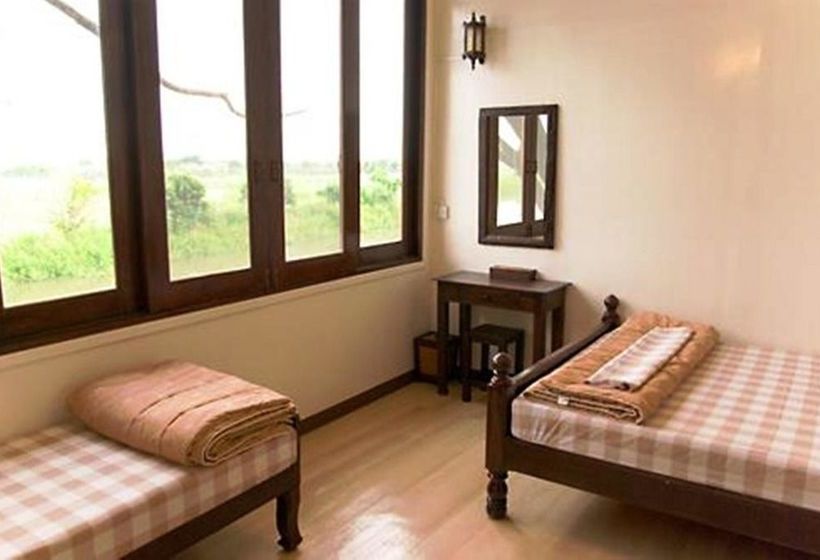 Yha Bangkok Airport Hostel 8