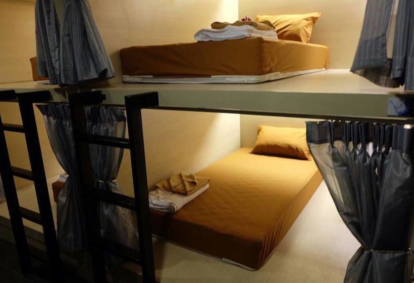 Loma Hostel Phuket 1