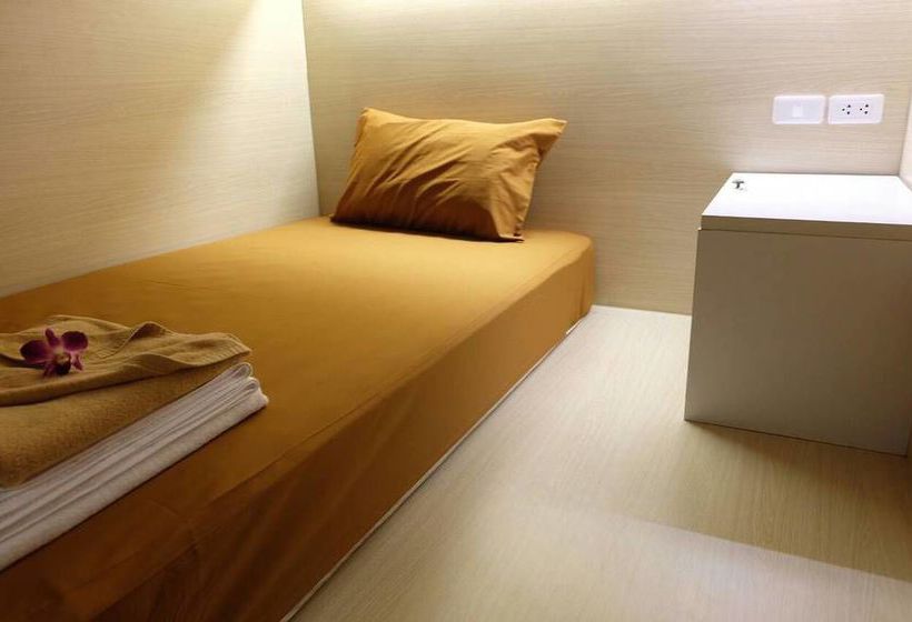 Loma Hostel Phuket 4