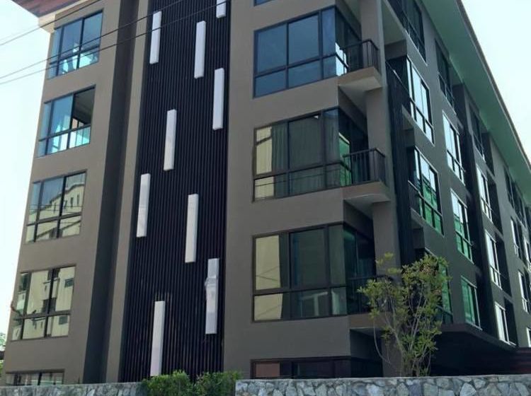 Legen Condo & Luxury Service 10