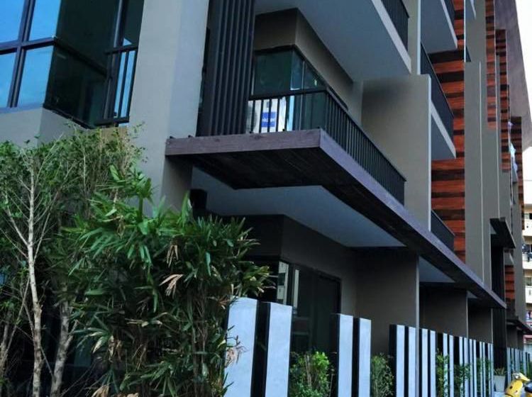 Legen Condo & Luxury Service 9