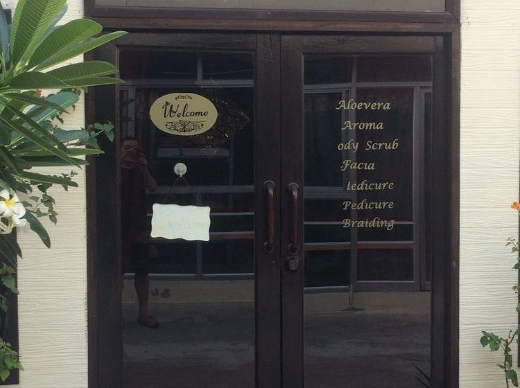 Hostel Supreeya Guesthouse 13