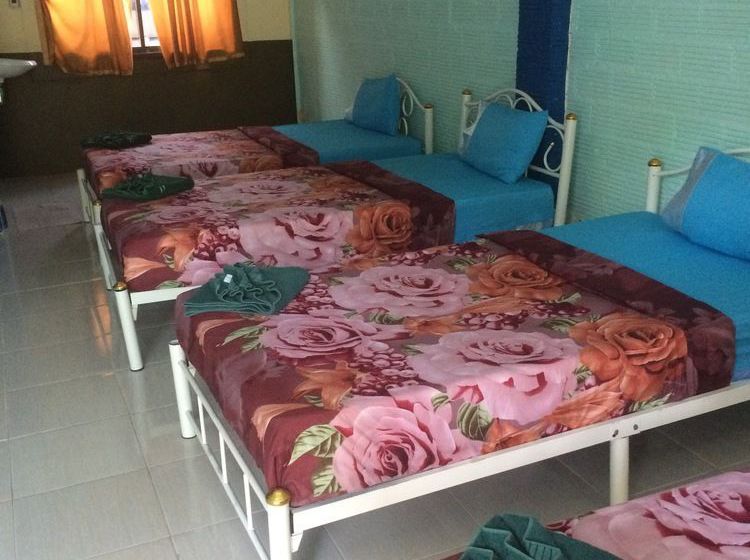 Hostel Supreeya Guesthouse 18