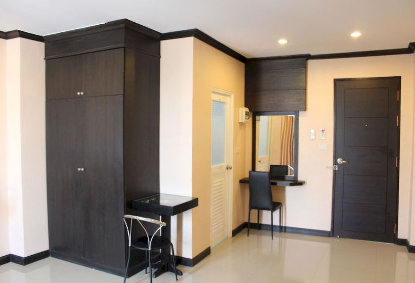 Hotel Triton Place 4