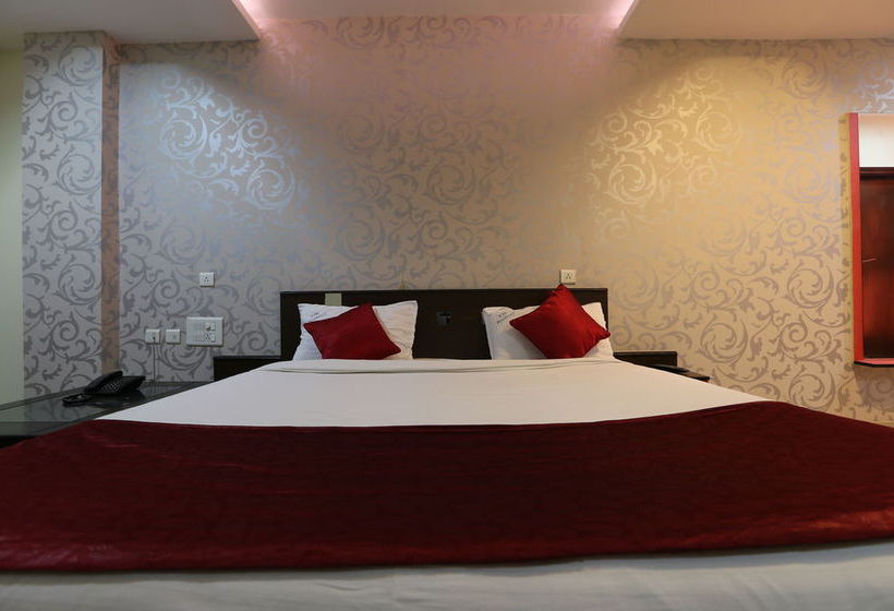 Hotel Vjr Residency 11