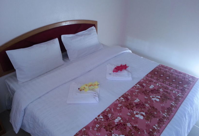 Hotel Baan Kasirin Resort 2 Koh Lipe 10