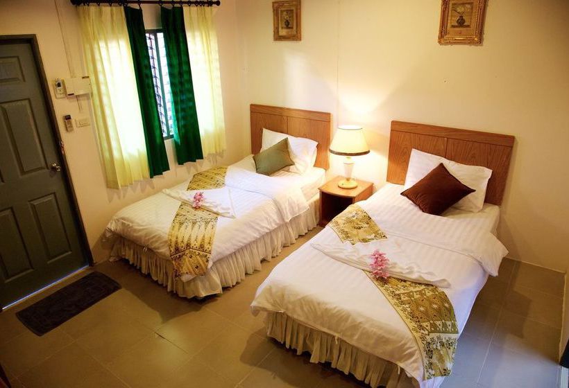 Hotel Baan Kasirin Resort 2 Koh Lipe 11