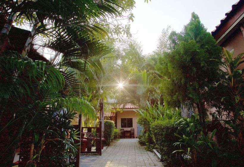 Hotel Baan Kasirin Resort 2 Koh Lipe 15