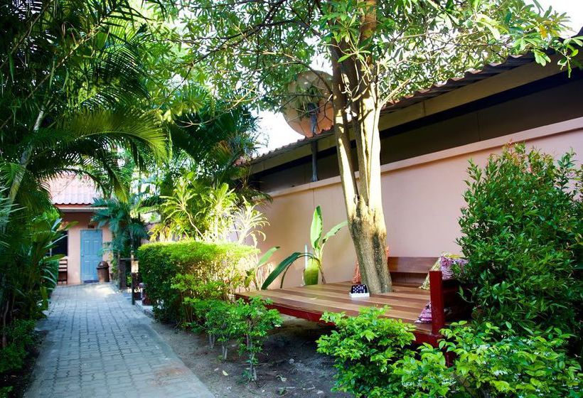 Hotel Baan Kasirin Resort 2 Koh Lipe 16