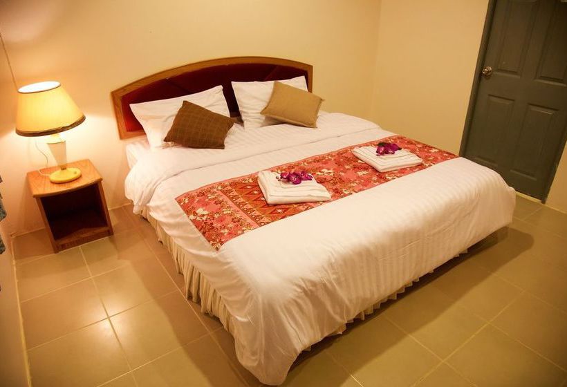 Hotel Baan Kasirin Resort 2 Koh Lipe 2