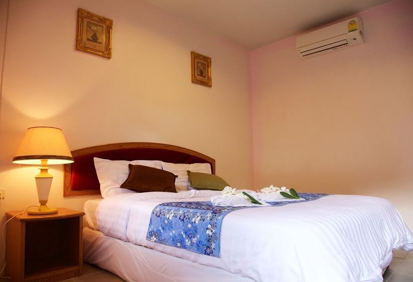 Hotel Baan Kasirin Resort 2 Koh Lipe 5