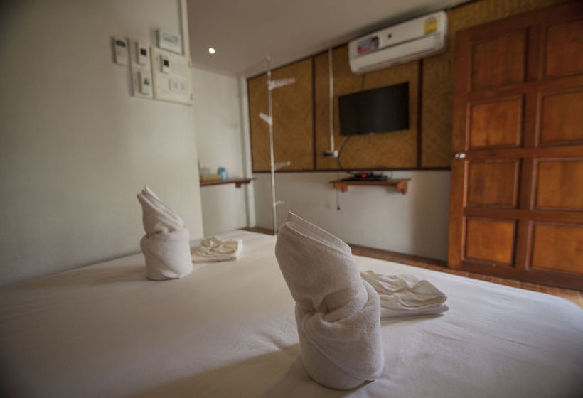 Hotel The Cliff Sunset Beach Resort Koh Lipe 17