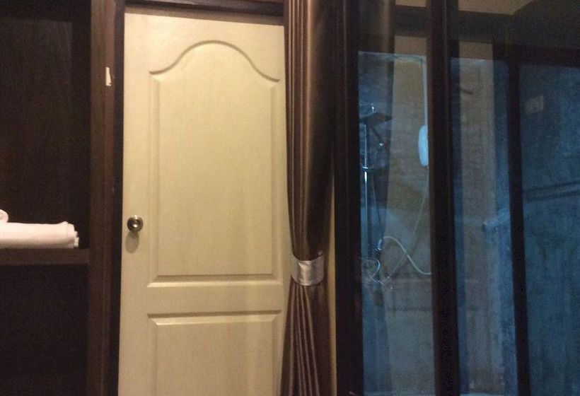 Lipe Sunset Forest Resort 10