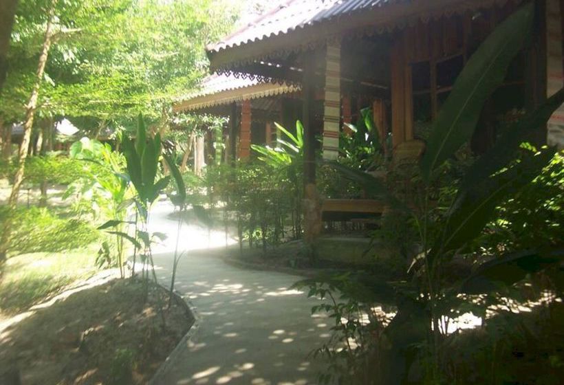 Lipe Sunset Forest Resort 11