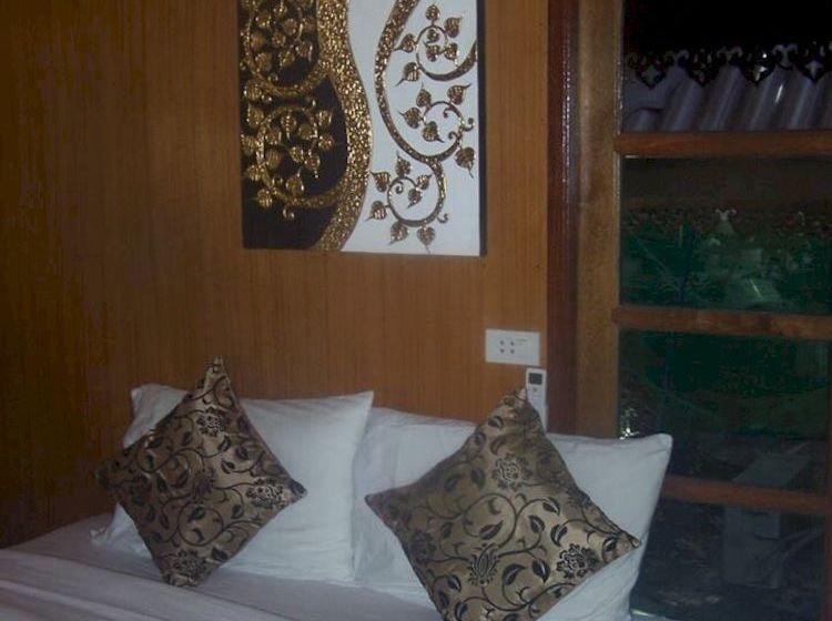 Lipe Sunset Forest Resort 14