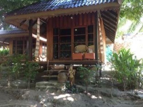 Lipe Sunset Forest Resort 18