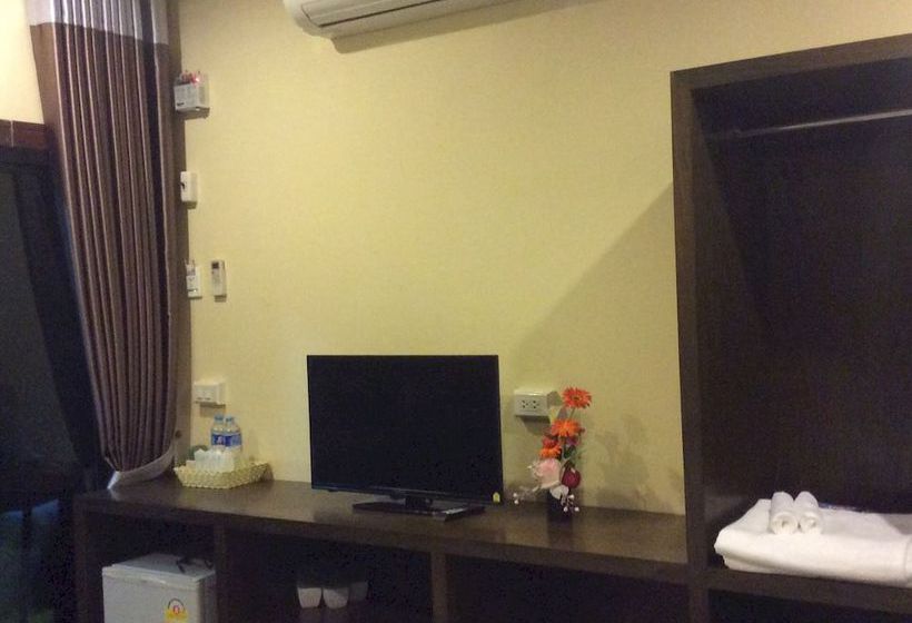 Lipe Sunset Forest Resort 9