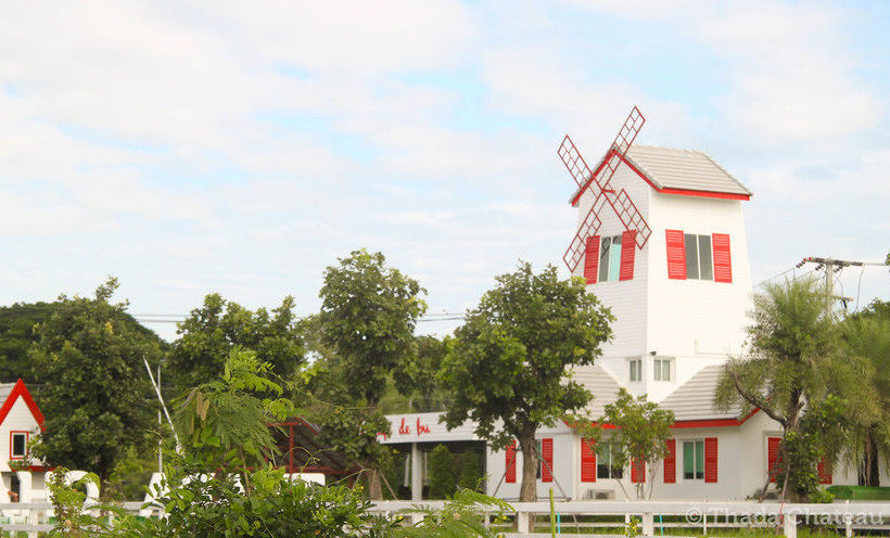 Thada Chateau Hotel 3