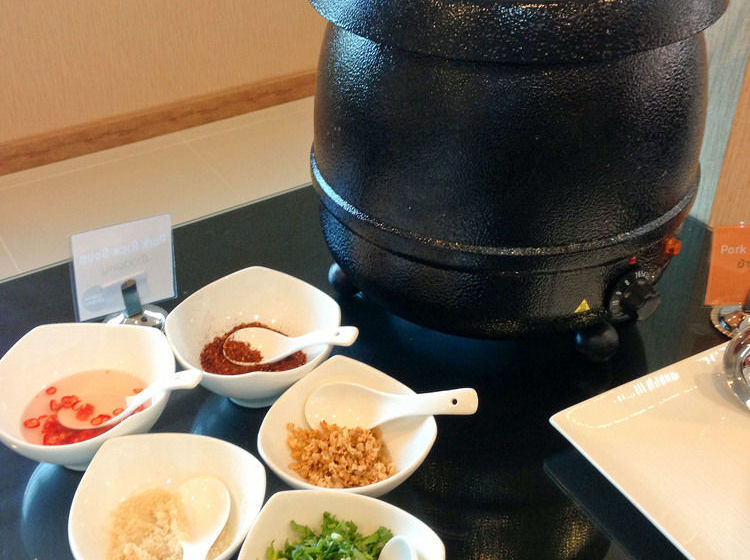 Thada Chateau Hotel 7