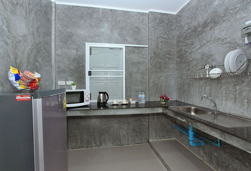 Maikhao Home Garden Bungalow 10