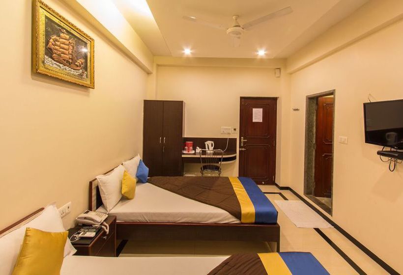 Hotel Aarya International 1