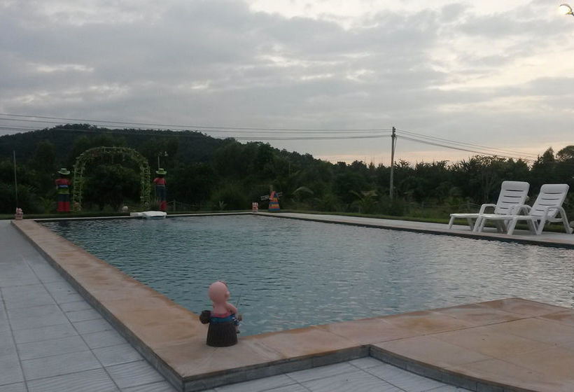 Hotel Huahin Baan Thai Resort