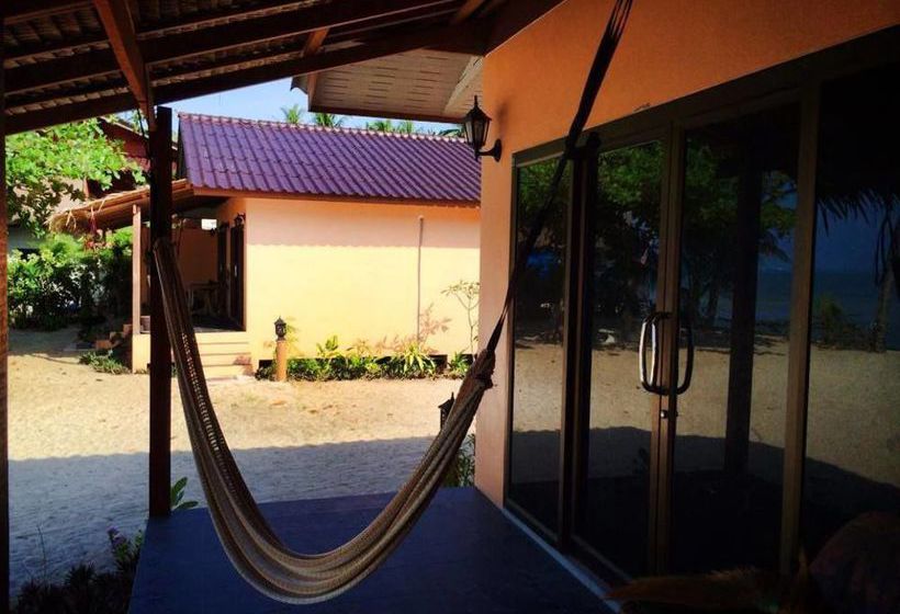 Papillon Bungalows 12