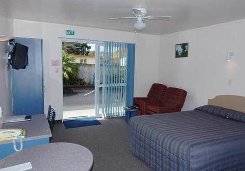 Avenue Heights Motel 6