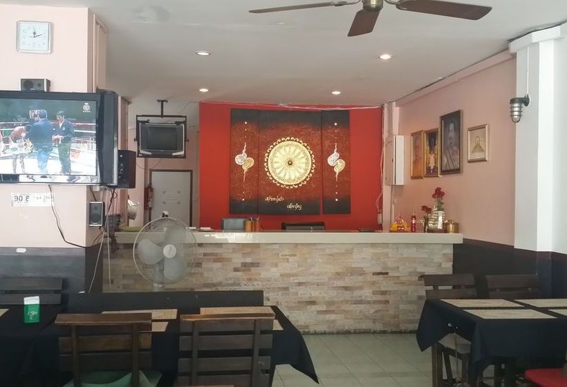 Hotel Malee Beach Guest House 2