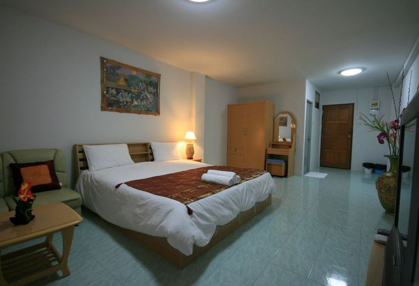 Hotel Malee Beach Guest House 4