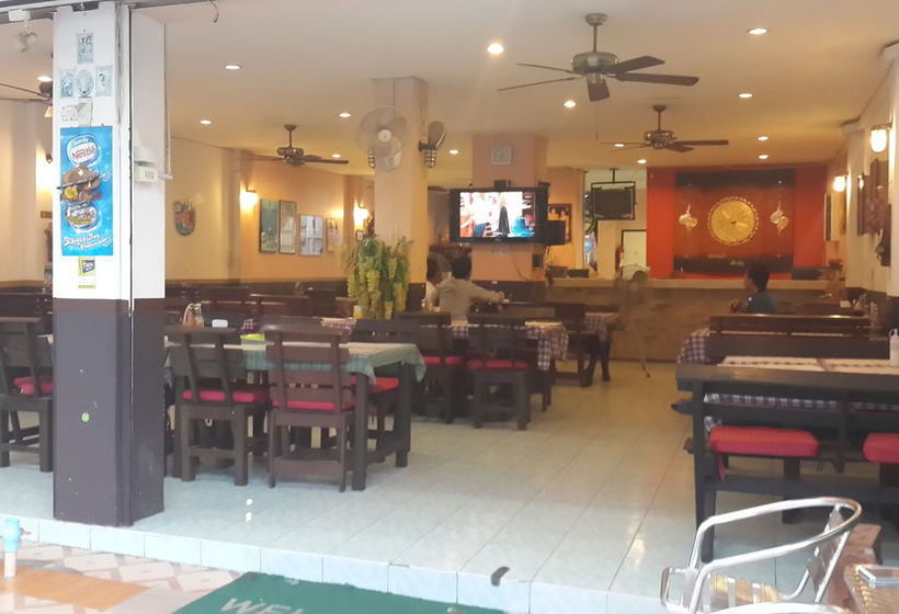 Hotel Malee Beach Guest House 8