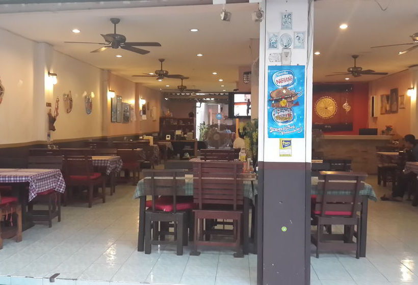 Hotel Malee Beach Guest House 9