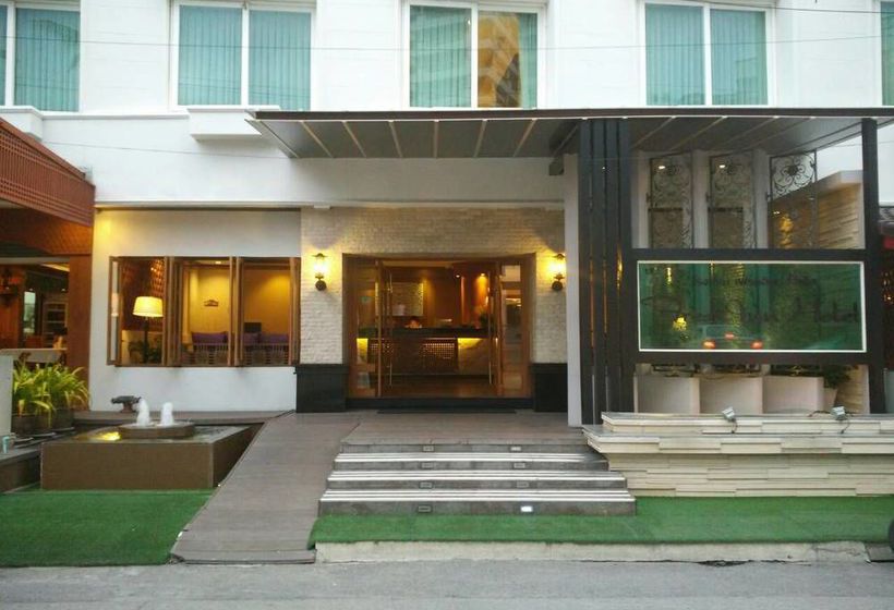 Fresh Inn Hotel 4