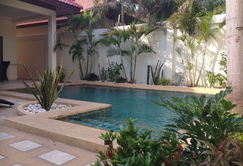 Majestic Residence Pool Villa Pattaya 8