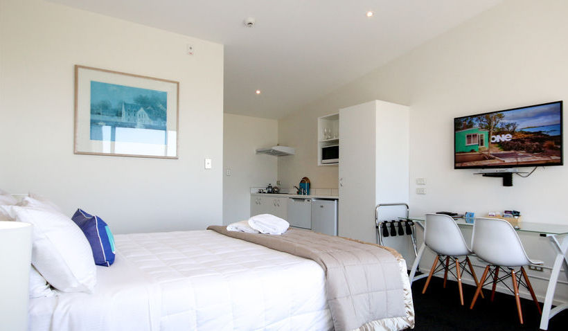 Motel Carters By The Sea Westport 16