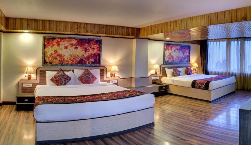 Hotel Summit Yashshree Suite & Spa 5